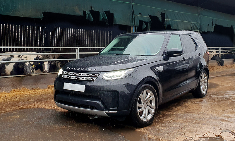 Land rover Discovery on the farm